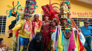 Las danzas de congos iniciaron sus izadas de bandera 2