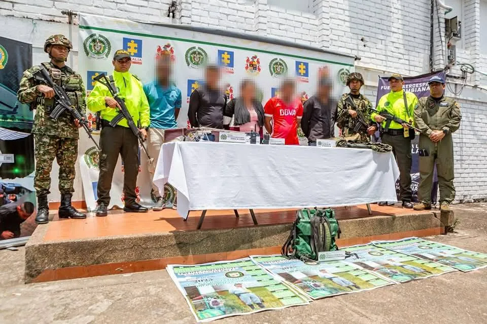 capturados 5 Integrantes de grupos residuales